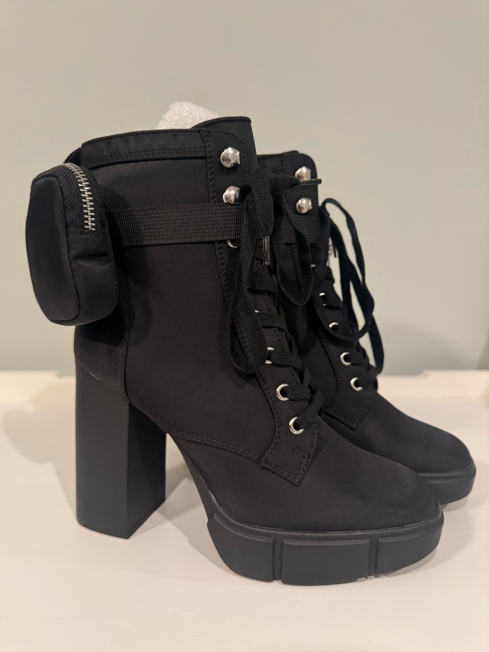 Steve Madden Herrick Black Platform Heeled Combat Boots Size 8 Rare